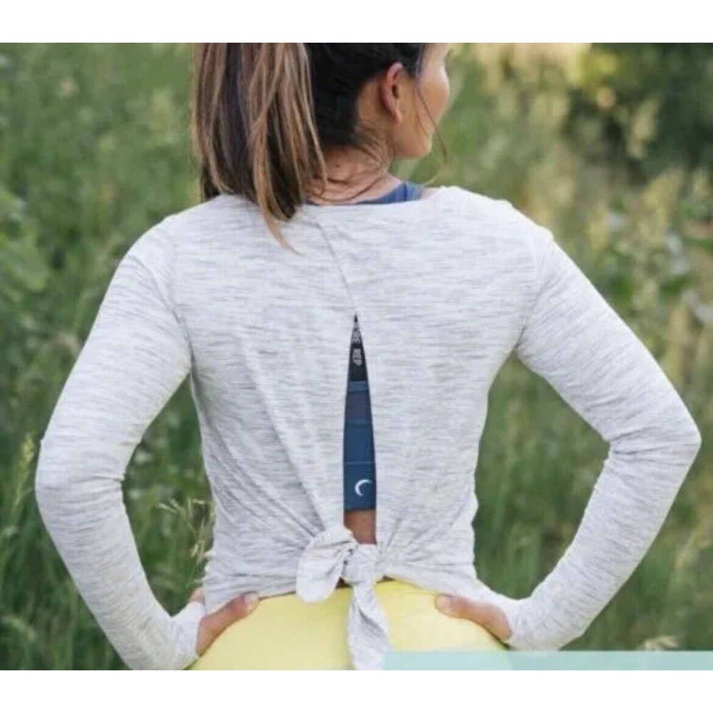 Zyia Active Grey Size Extra Small XS Vented Open Split Back Workout Top Shirt